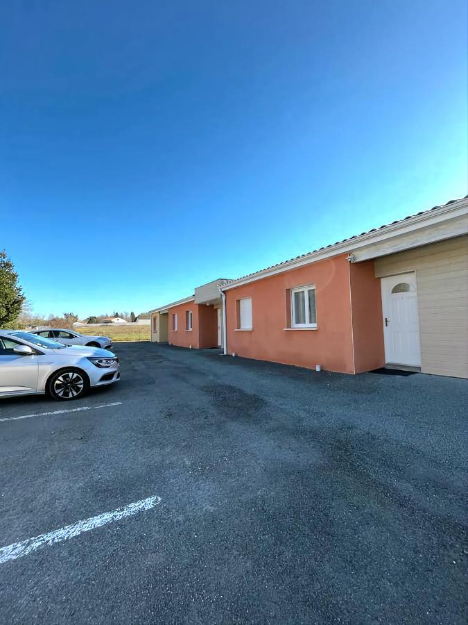 ז'ונזאק Logement Thermale Et De Tourisme Les Acacias 2 מראה חיצוני תמונה